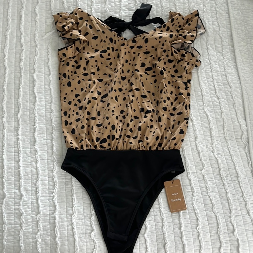Animal Print Bodysuit with butterfly sleeves